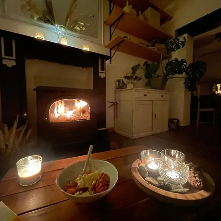 Hotel Maison « charlotte Aux Herbes » Burnot