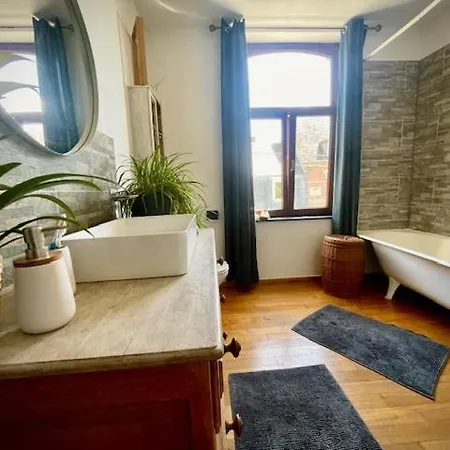 Maison « charlotte Aux Herbes » Hotel *